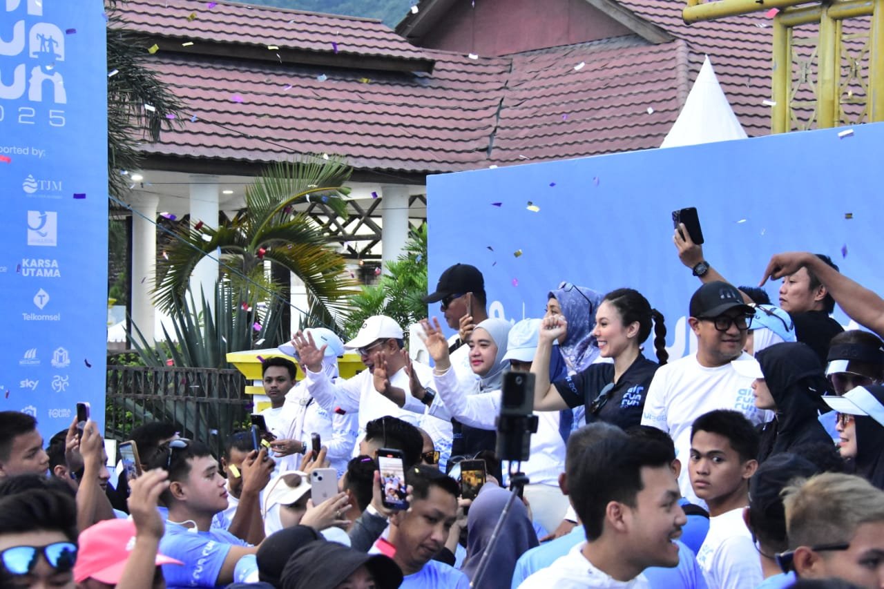 Pemerintah Kota Gorontalo saat meresmikan dimulainya Event Air Fun Run 2025. (Foto: Humas Pemkot Gorontalo)