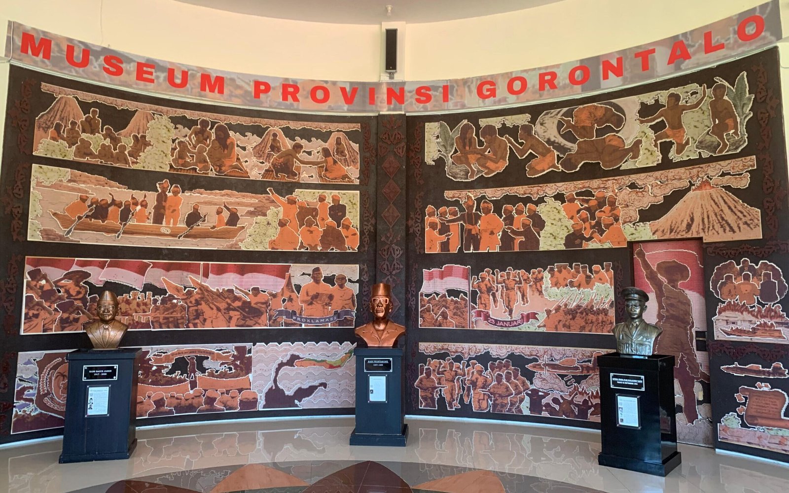 Kunjungan Museum Gorontalo turun tajam di 2025. Penyebabnya: sekolah-sekolah ‘puasa’ study tour akibat efisiensi anggaran. Foto" Randa/Hibata.id