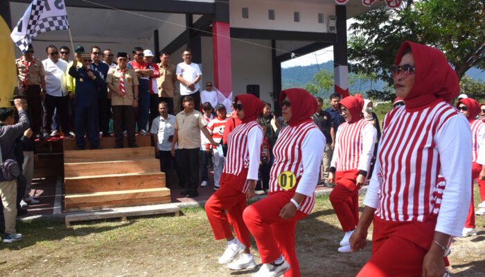 Gerak Jalan Bone Bolango 2025 Jadi Pesta Rakyat Meriahkan HUT RI