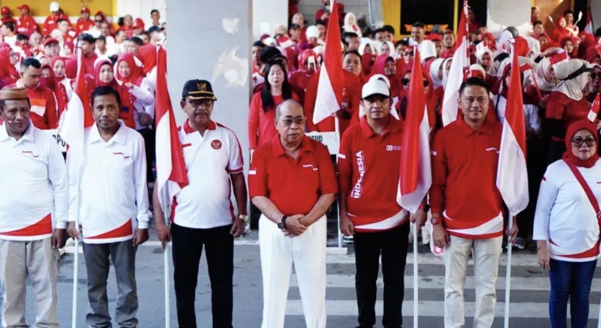 Pemerintah Kota Gorontalo mewajibkan seluruh aparatur sipil negara (ASN) dan tenaga penunjang kegiatan daerah (TPKD) mengenakan pakaian bernuansa merah putih selama. (Foto: Humas Pemkot Gorontalo)