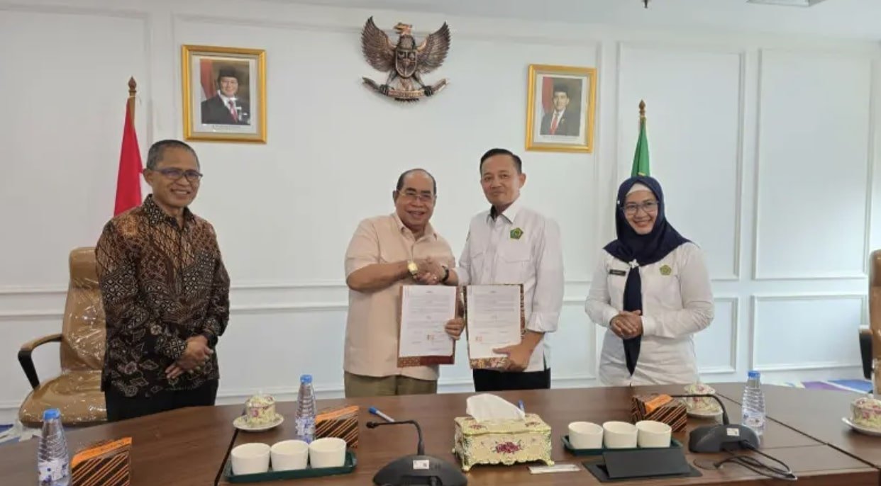 Pemerintah Kota Gorontalo dan Kementerian Agama Republik Indonesia saat melakukan penandatanganan nota kesepahaman (MoU) di Jakarta, Selasa, 19 Agustus 2025. (Foto: Humas Pemkot Gorontalo)