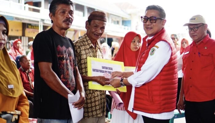 400 Keluarga di Kota Gorontalo Terima Bantuan Pangan Non-Tunai Daerah