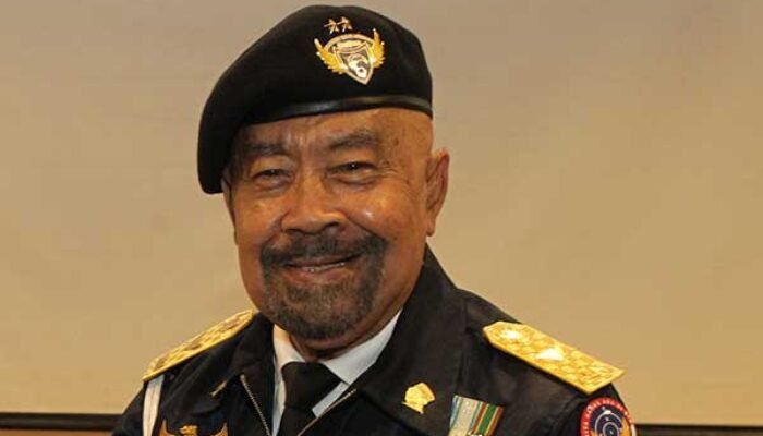 IGK Manila Tutup Usia, Dunia Sepak Bola dan Politik Berduka