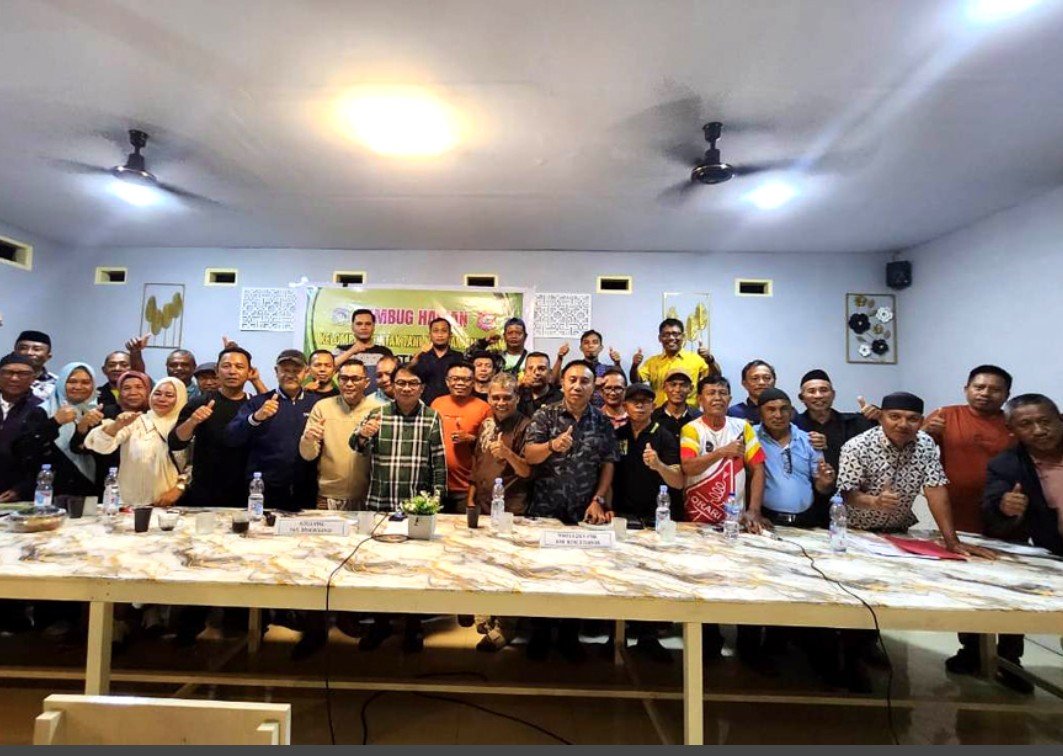 Rembuk harian perdana KTNA Bone Bolango untuk sisa periode 2025-2026 bersama pengurus kabupaten dan kecamatan, di RM. King Tuna Resto, Selasa (2/8/2025) malam. (F.AKP-Tim Redaksi)/Hibata.id