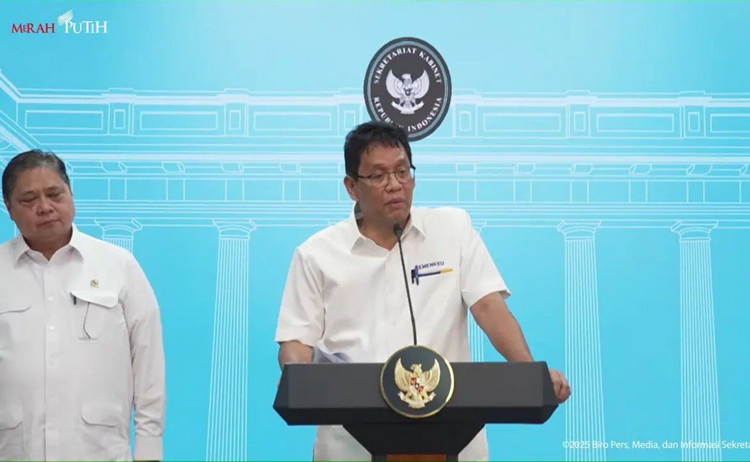 Menteri Keuangan Purbaya Yudhi Sadewa menjelaskan guyuran dana ke Himbara di Istana Kepresidenan Jakarta, Senin (15/9/2025)./Hibata.id