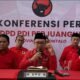 Sekretaris DPD PDIP Gorontalo, La Ode Haimudin saat memimpin Konferensi pers/Hibata.id