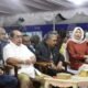 Wali Kota Gorontalo, Adhan Dambea, Pimpinan BTN Cabang Gorontalo, Hendi Purnomoadi, dan oleh Sekretaris Daerah (Sekda) Kota Gorontalo, Ismail Madjid saat menghadiri Halal Festival 2025. (Foto: Humas Pemkot Gorontalo)