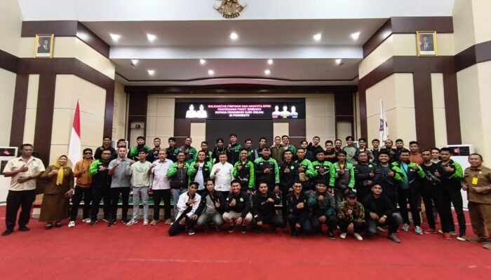 DPRD Pohuwato Berbagi dengan Driver Ojol, Kenang Almarhum Affan