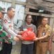 Tarso, warga Desa Tempellemahbang, Kecamatan Jepon, Kabupaten Blora, hidup sebatang kara di gubuk reyot berukuran 2 x 3 meter tanpa identitas kependudukan maupun bantuan sosial/Hibata.id