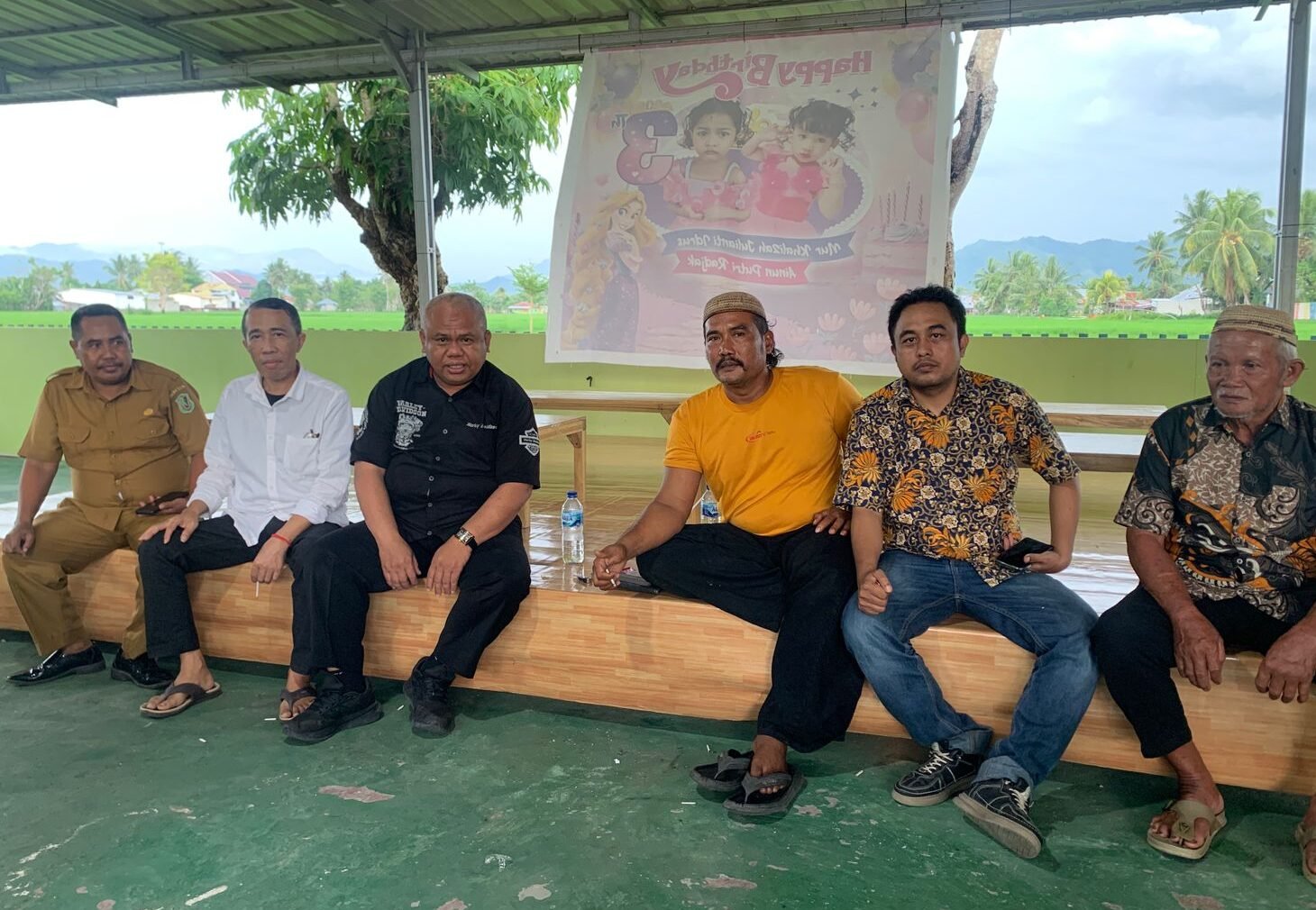 Ketua LP3G, Deno Djarai bersama Ketua DPC APTRI Gorontalo, Heri Purnomo/Hibata.id