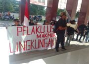 HMI Siram Kantor DPRD Pohuwato dengan Lumpur, Protes Kerusakan Lingkungan Akibat PETI