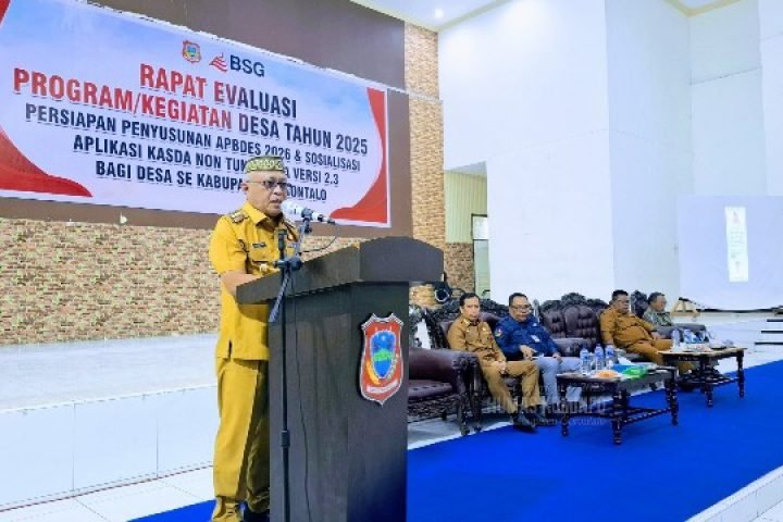 Bupati Gorontalo Sofyan Puhi menegaskan pentingnya penyusunan Anggaran Pendapatan dan Belanja Desa (APBDes) yang sejalan dengan visi dan misi/Hibata.id