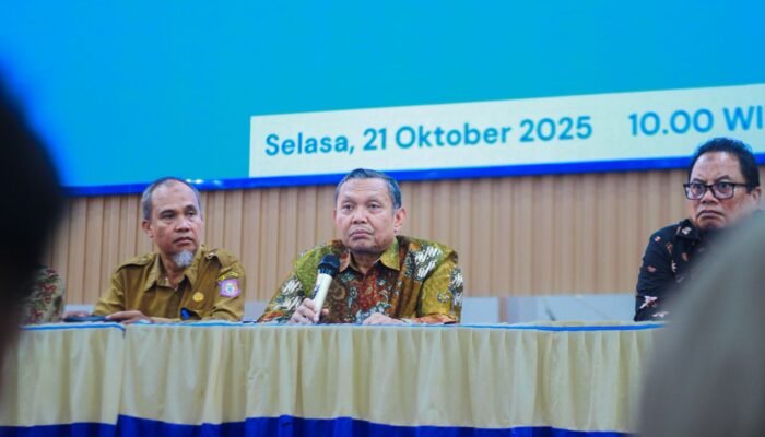 Akibat Membela Mahasiswa, Dosen UMGO Ini Justru Dipecat hingga Beasiswanya Dihapus