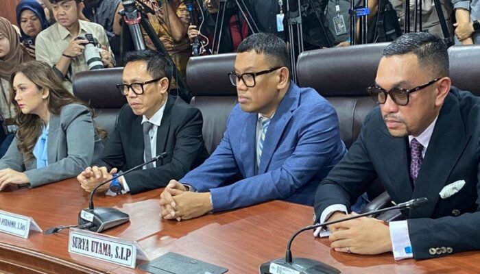 Sanksi MKD DPR: Ahmad Sahroni Nonaktif, Uya Kuya & Adies Kadir Selamat