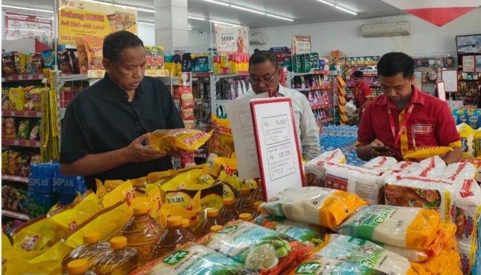 Ridwan Monoarfa Tinjau Stok dan Harga Bahan Pokok Jelang Nataru 2025