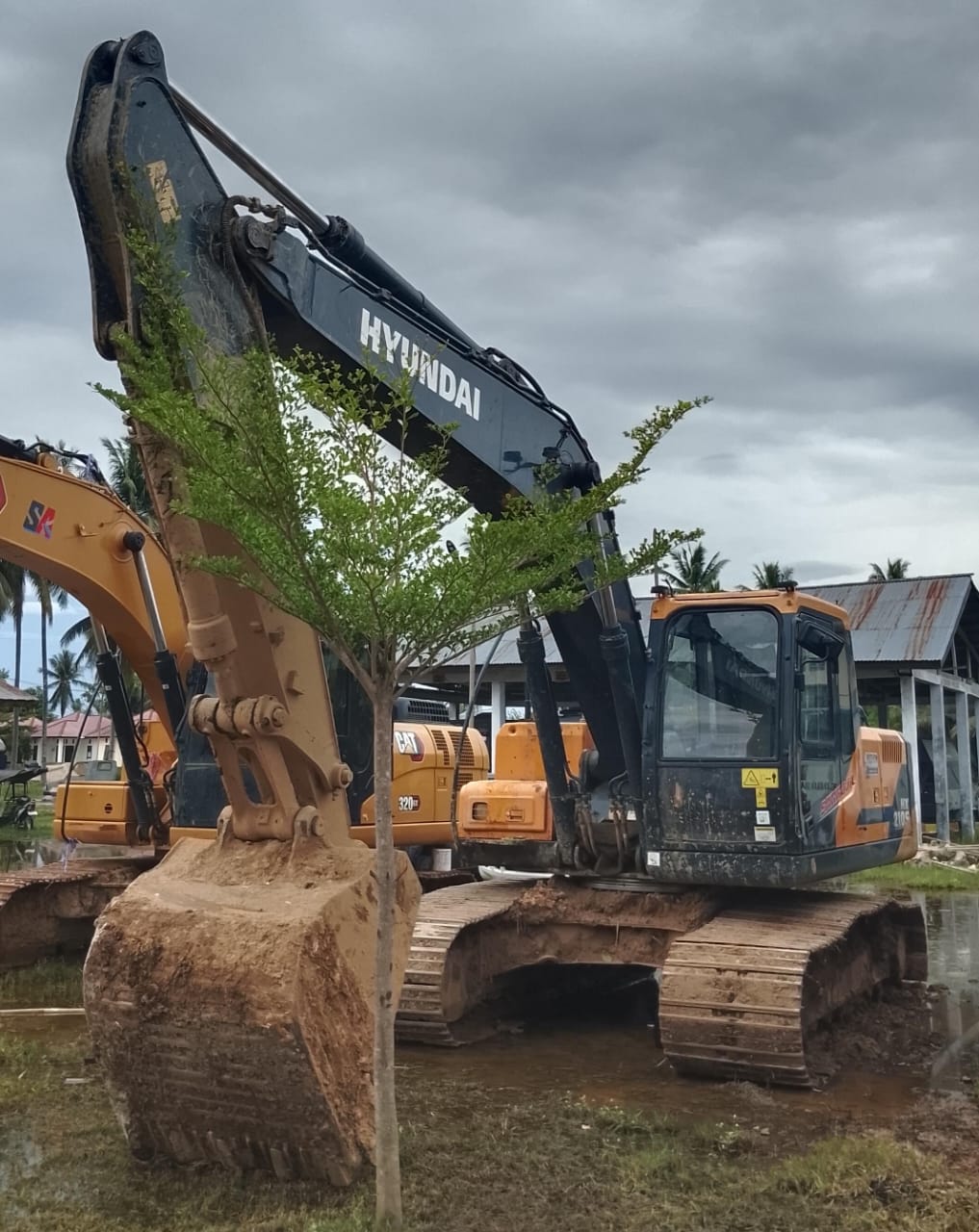 Dua Pelaku Tambang Emas Ilegal Diringkus, Alat Berat Ikut Diseret ke Polres