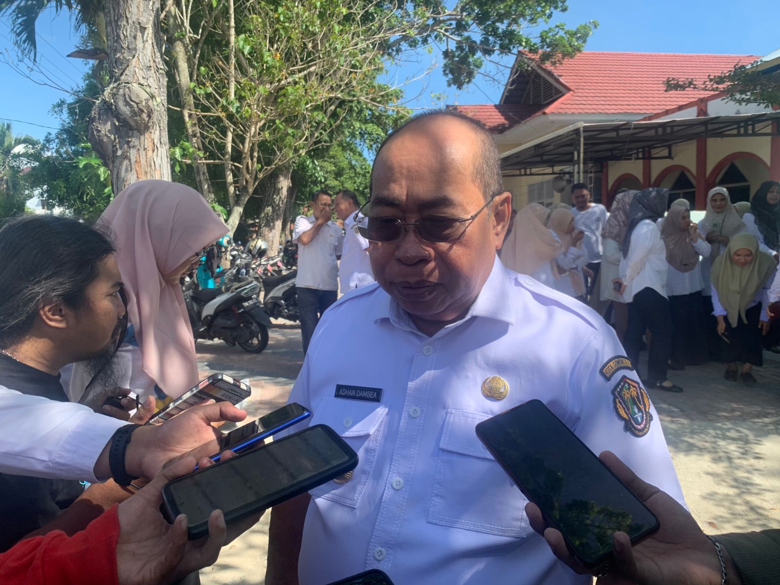 Wali Kota Gorontalo, Adhan Dambea, turun langsung melakukan inspeksi mendadak (sidak). Empat OPD/Hibata.id