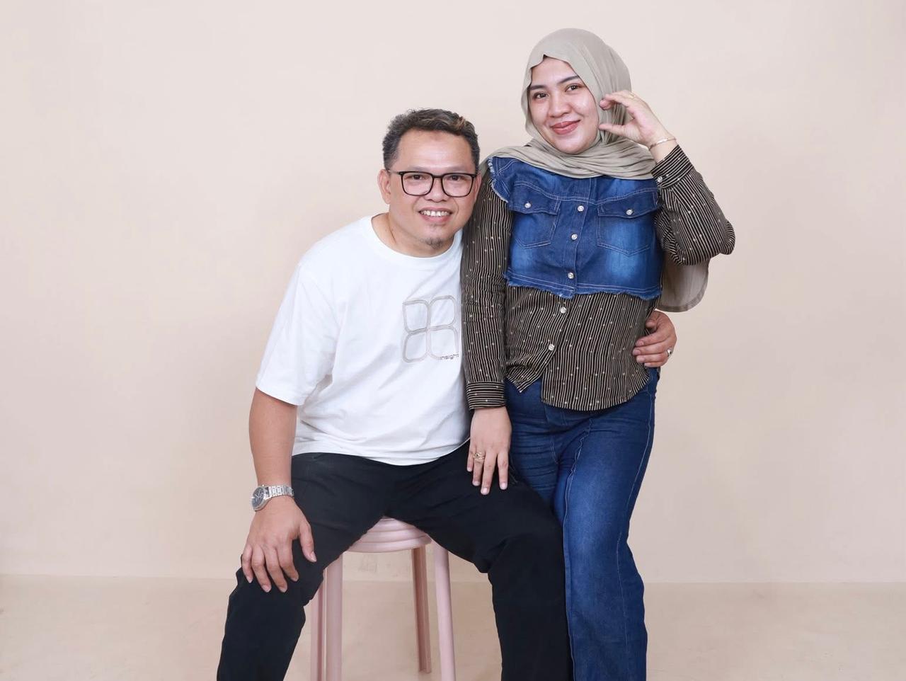 Norma Ali Paputungan bersama Suami/Hibata.id