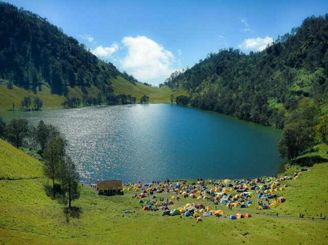 Ranu Kumbolo wajib masuk daftar destinasi/Hibata.id