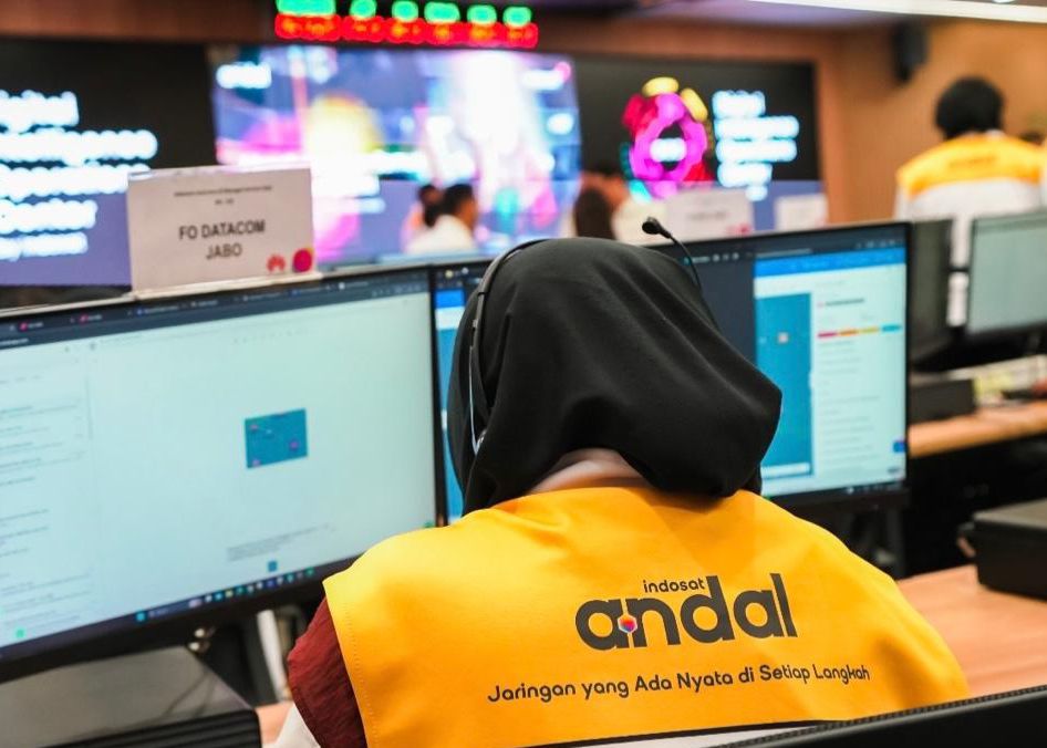Menjelang periode Natal dan Tahun Baru, Indosat memastikan kesiapan jaringan untuk menghadirkan pengalaman digital yang andal bagi seluruh pelanggan di tengah meningkatnya kebutuhan komunikasi. Komitmen ini sejalan dengan semangat Indosat ANDAL: Ada Nyata di Setiap Langkah, yang diwujudkan melalui kehadiran jaringan yang kuat dan responsif bagi masyarakat di mana pun mereka berada/Hibata.id