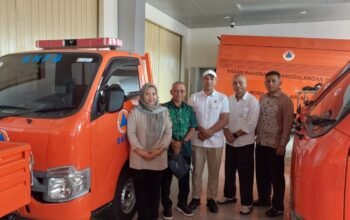 BNPB Serahkan Mobil Operasional untuk Perkuat Layanan Kebencanaan BPBD Pohuwato