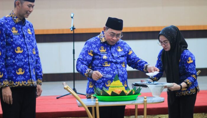 Adhan Dambea Tekankan Peran Generasi Muda di Peringatan Hari AIDS Sedunia