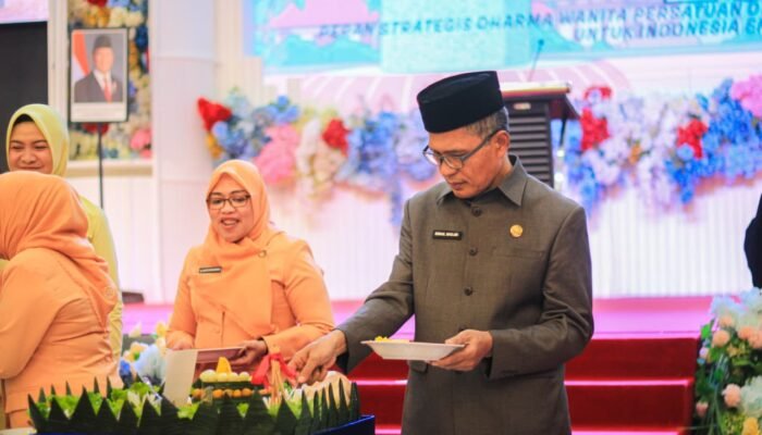 Sekda Kota Gorontalo: Peran DWP Krusial dalam Pendidikan Anak Bangsa