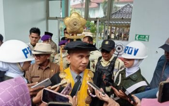 686 Wisudawan UNSRI Resmi Dilantik, Rektor Targetkan 80 Persen Lulusan Terserap Kerja