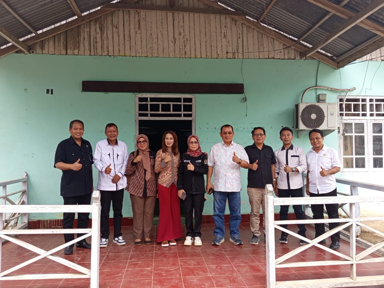 Suasana aktivitas di Kantor Desa Labanu, Kabupaten Gorontalo, tetap berjalan seperti biasa/Hibata.id