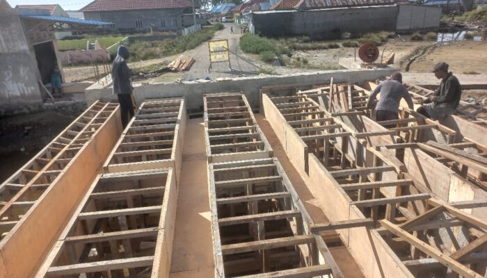 Ternyata Ini Penyebab Upah Pekerja Proyek Jembatan Bulili Mandek!