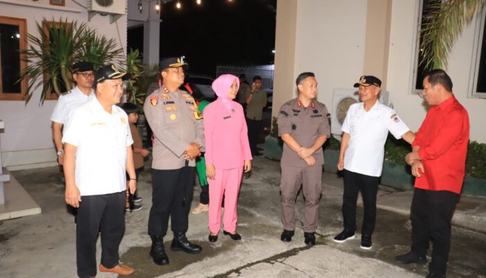 Polres Pohuwato dan Forkopimda Pantau Misa Natal serta Pos Operasi Lilin