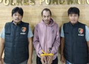 Satuan Reserse Kriminal (Sat Reskrim) Polres Pohuwato mengamankan terduga pelaku penganiayaan terhadap seorang kasir perempuan di salah satu salon di Kecamatan Marisa. (Foto: Humas Polres Pohuwato)