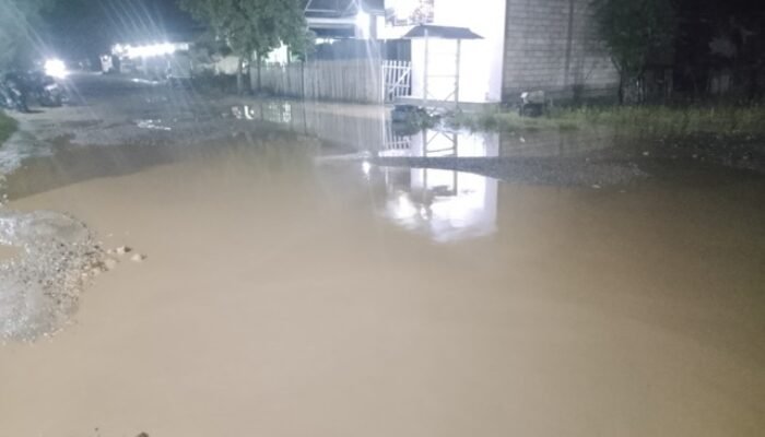 Hujan Deras Sebabkan Banjir di Marisa, Ratusan Warga Terdampak