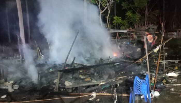 Ditinggal Sekitar 30 Menit, Rumah Warga Palopo Ludes Terbakar