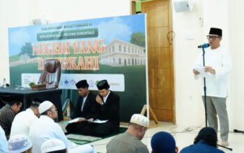 Buka Tabligh Akbar di Masjid Imam Syafi’i, Wawali Indra Tekankan Iman dan Taqwa 6 Wakil Wali Kota Gorontalo Indra Gobel membuka Tabligh Akbar bertema Negeri yang Diberkahi di Masjid Imam Syafi’i. (Foto: Humas Pemkot Gorontalo)