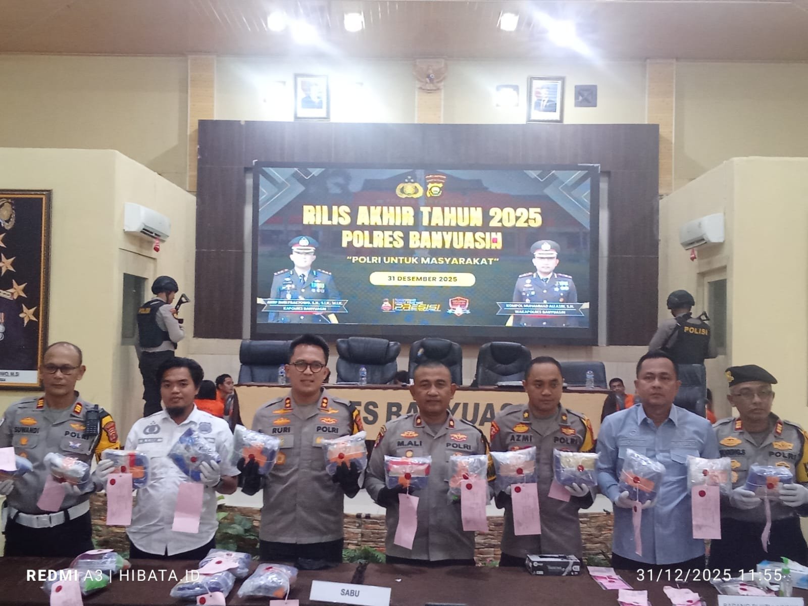Kepolisian Resor Banyuasin menggelar konferensi pers akhir tahun 2025 di Gedung Serbaguna Sanika Satyawada, Rabu, 31 Desember 2025. (Foto: Hibata.id)