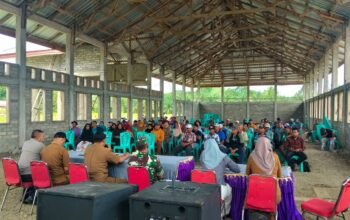Pembentukan Panitia Rapat Anggota Luar Biasa (RALB) difasilitasi Camat dan Kepala Desa. (Foto: Warga)