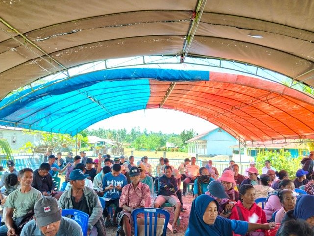 Anggota Koptan Amanah Datangi RAT, Nyatakan Sikap Penolakan. Foto: FPPB