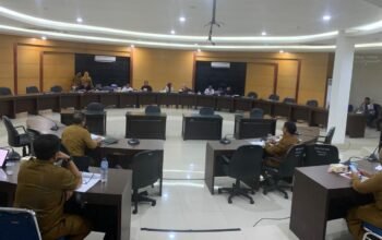 Komisi II DPRD Provinsi Gorontalo dalam rapat kerja bersama Dinas Peternakan dan Perkebunan Provinsi Gorontalo, Senin (26/1/2026)/Hibata.id