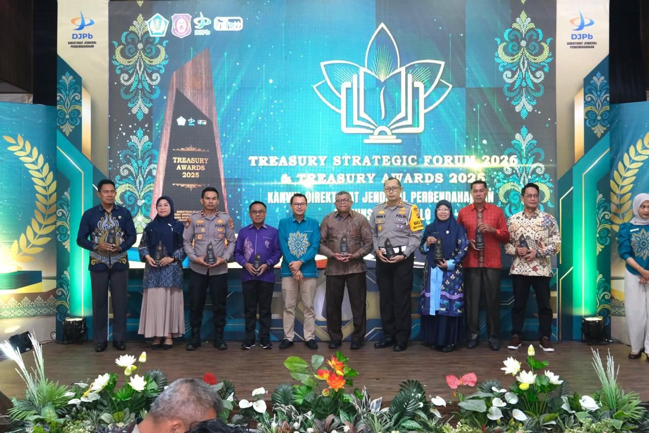 Sejumlah satker Polda Gorontalo meraih penghargaan Treasury Award 2025 dan Treasury Strategic Forum 2026 dari Kanwil DJPb Gorontalo atas pengelolaan anggaran yang transparan dan akuntabel/Hibata.id
