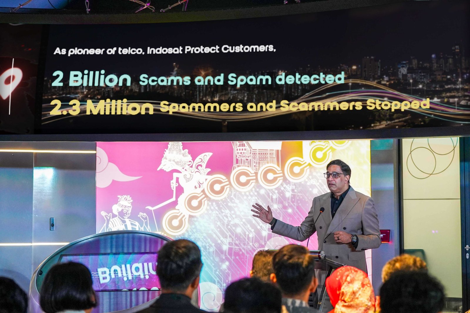 Enam bulan sejak diluncurkan, fitur Anti-Spam dan Anti-Scam Indosat berhasil mendeteksi lebih dari 2 miliar panggilan, pesan, dan tautan berisiko spam serta scam. Berbasis kecerdasan artifisial (AI) dan dikembangkan bersama mitra teknologi strategis, Tanla lewat platform berbasis AI-nya, Wisely AI, sistem ini secara konsisten melindungi 100% pelanggan dari potensi penipuan digital/Hibata.id