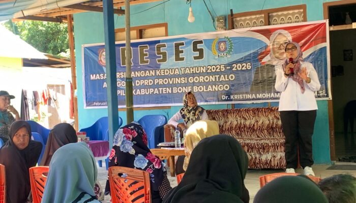 Dari Jalan hingga Pupuk Kompos, Reses Femmy Udoki Dipenuhi Aspirasi