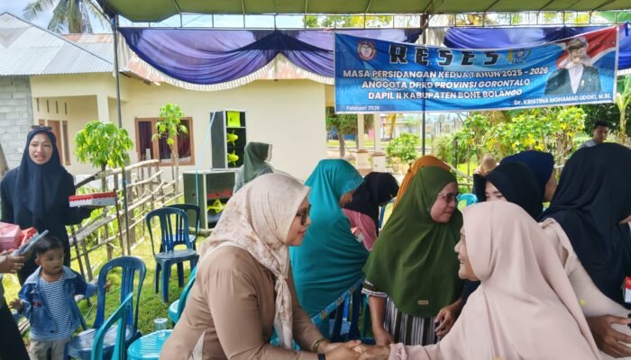 Reses Femmy Udoki di Popodu: Warga Keluhkan BPJS Terblokir dan Tiang Listrik