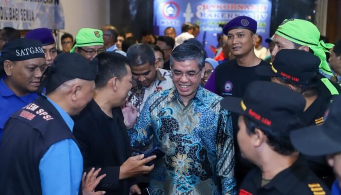 Menaker Dorong Anggota Serikat Pekerja Miliki Minimal Satu Sertifikat Kompetensi