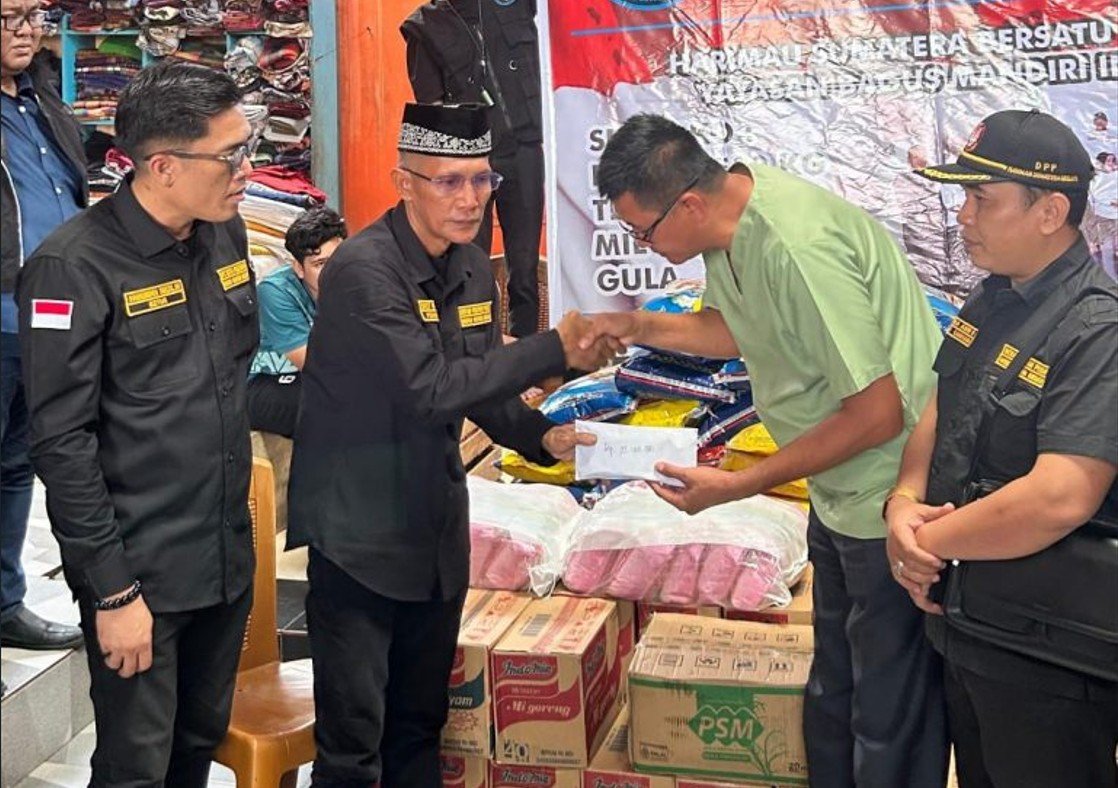 Melalui jajaran Dewan Pimpinan Pusat (DPP), Dewan Pimpinan Cabang (DPC), hingga Pengurus Anak Cabang (PAC), HSB menyalurkan bantuan sosial/Hibata.id