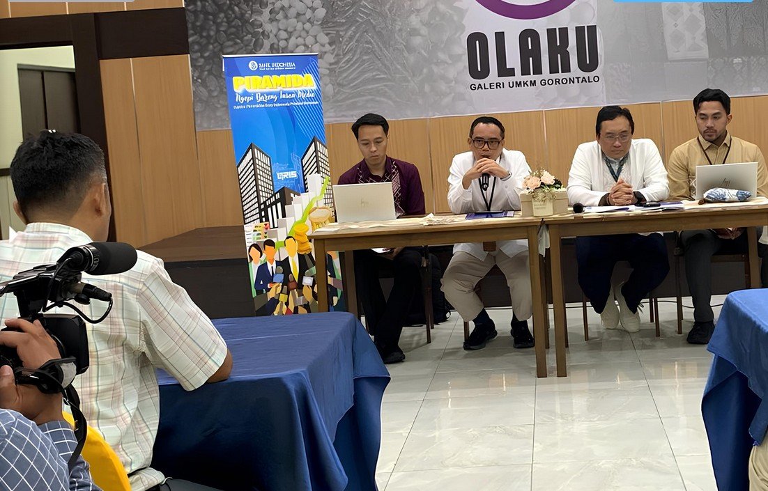 Kepala Kantor Perwakilan Bank Indonesia (KPw BI) Provinsi Gorontalo Bambang Setya Permana bersama jajaran saat memberikan penjelasan dalam acara PIRAMIDA (Ngopi Bareng Insan Media)/Hibata.id