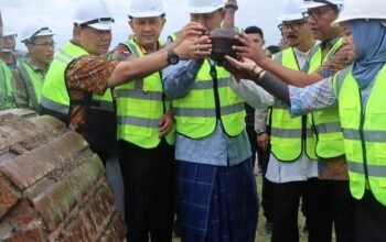 Kapolda Gorontalo Irjen Pol Widodo menghadiri ground breaking perluasan apron dan pembangunan taxiway Bandara Gorontalo/Hibata.id