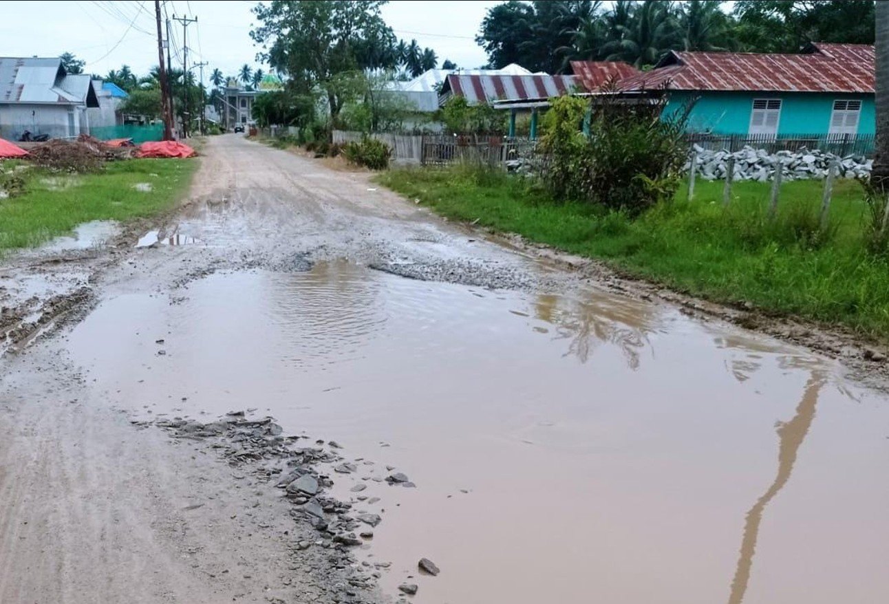 Tambang di Gunung Bulangita Kembali Beroperasi, Warga Teratai dan Palopo Panen Lumpur Akibat Pendangkalan Sungai/Hibata.id