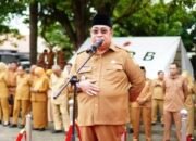 Wali Kota Gorontalo Adhan Dambea saat pimin apel kerja menyambut bulan suci Ramadan 1447 Hijriah di Lapangan Taruna Remaja, Senin, 9 Februari 2026. (Foto: Humas Pemkot Gorontalo)