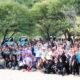 Wali Kota Kota Gorontalo, Adhan Dambea saat menyerahkan bantuan ke 380 pasukan gerakan kebersihan. (Foto: Humas Pemkot Gorontalo)